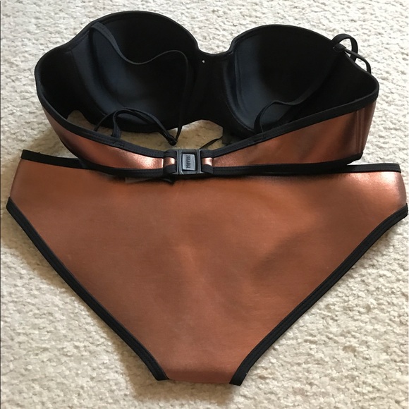 Triangl Melon Poppy Rose Gold Bikini Size Large - Picture 3 of 4